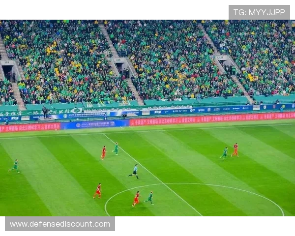 中超工体满员观赛，主场氛围持续提升