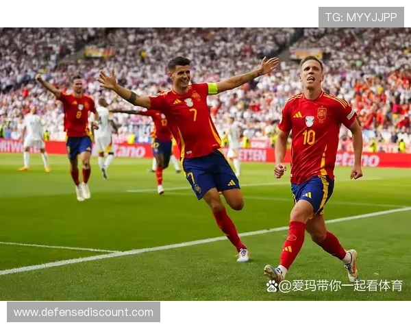 欧洲杯球员童年经历与成长轨迹备受关注