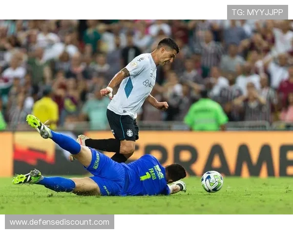 MSN时代火力核心：苏亚雷斯单赛季40+进球的巅峰输出