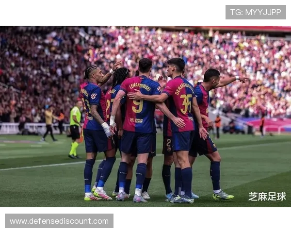 拉菲尼亚与莱万多夫斯基进攻连线解析