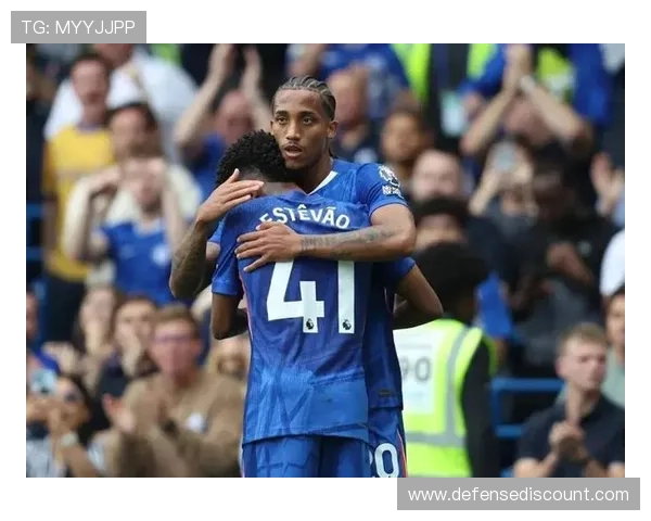 切尔西进攻层次缺乏表现受限,当前阶段锋线组织能力面临考验