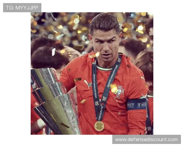 C罗历史地位解析：荣誉、数据与GOAT争议的客观评估