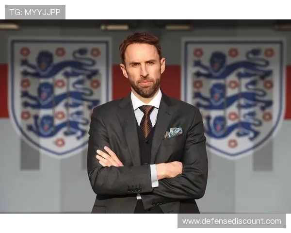 帕尔默与福登:英格兰核心之争中的战术适配与比赛影响力分析 帕尔默与福登:英格兰核心之争中的战术适配与比赛影响力分析